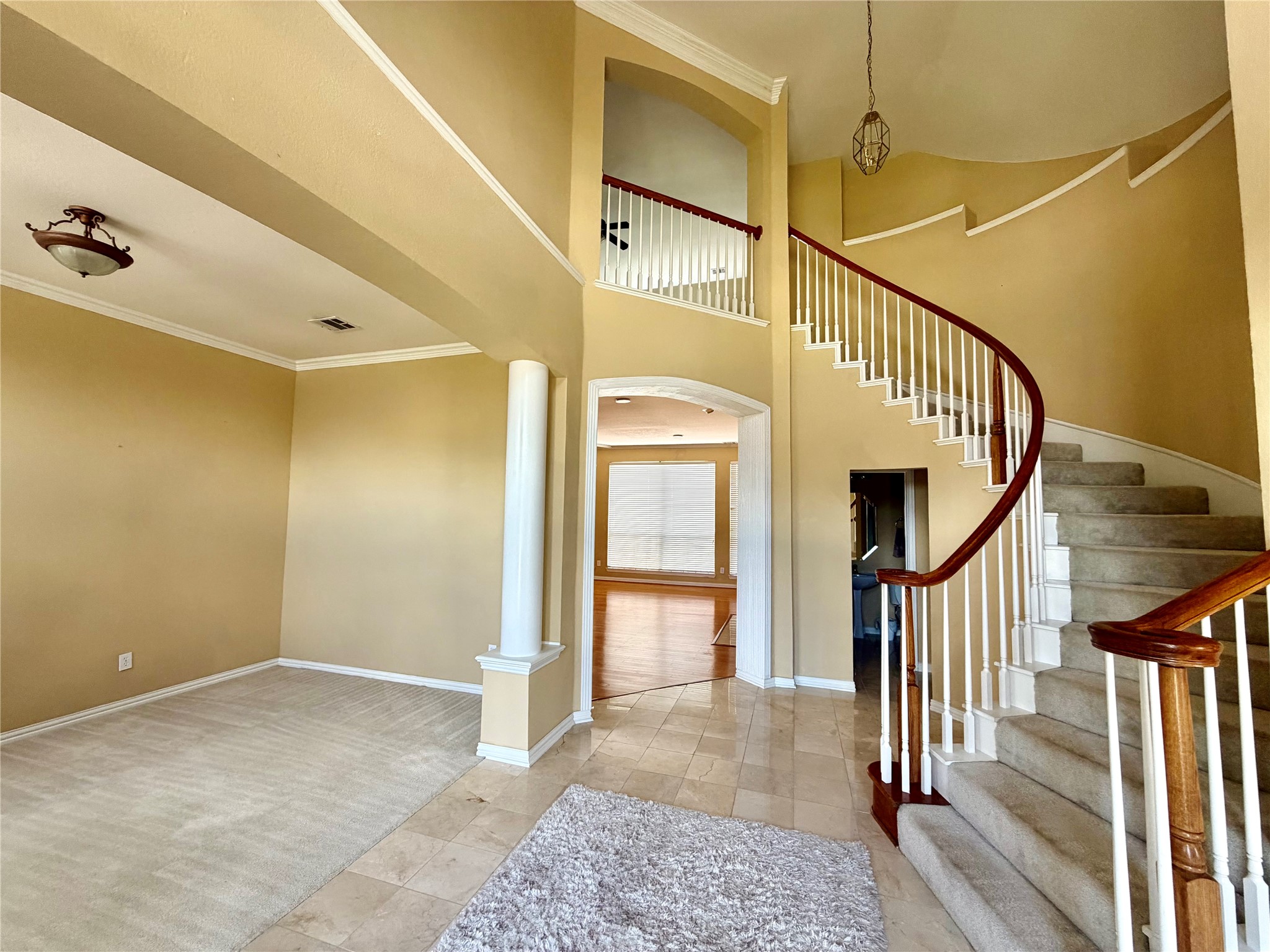 525 Salisbury Drive Grand Prairie TX 75052