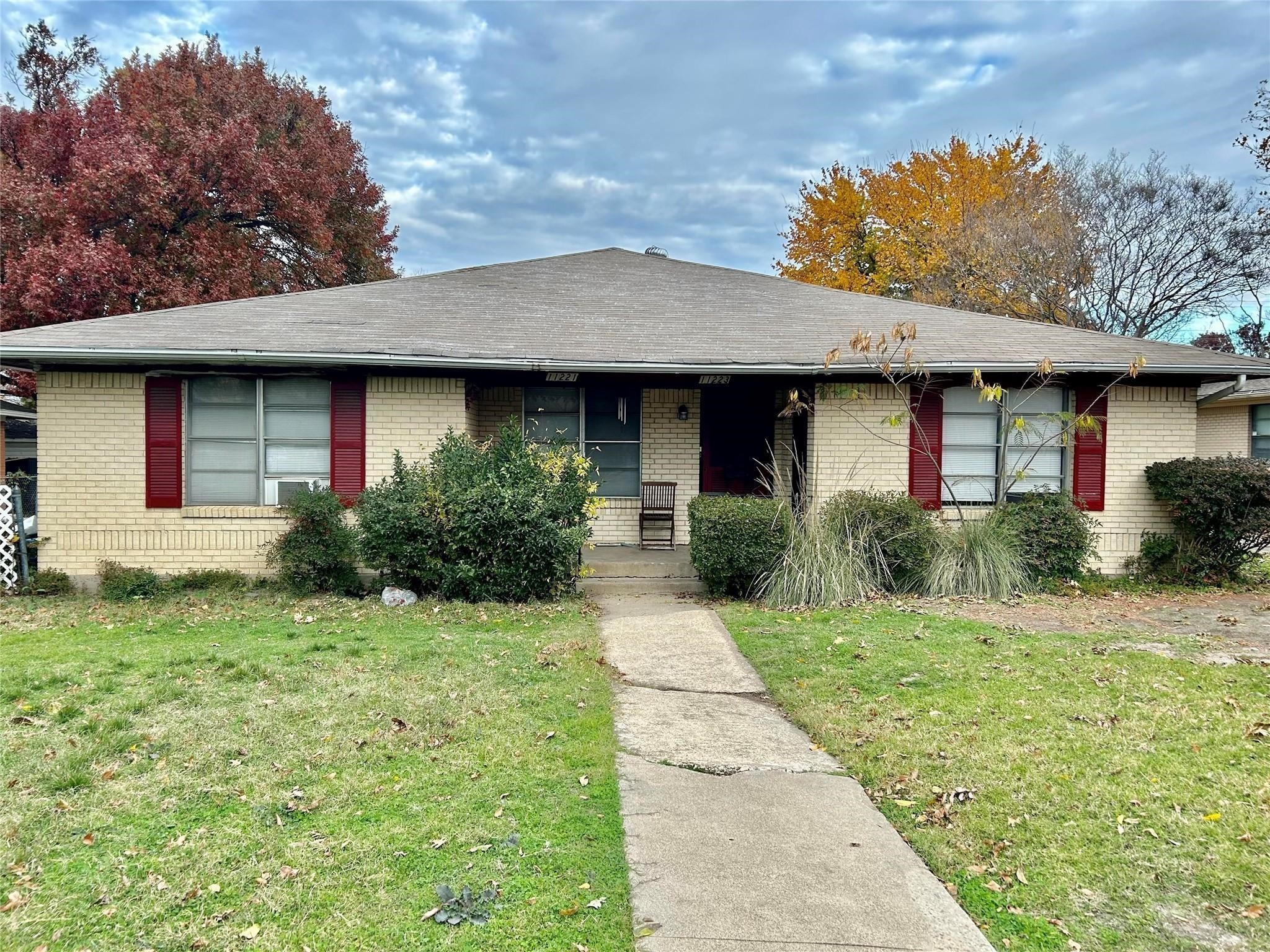 11223 Wyatt Street Dallas TX 75218