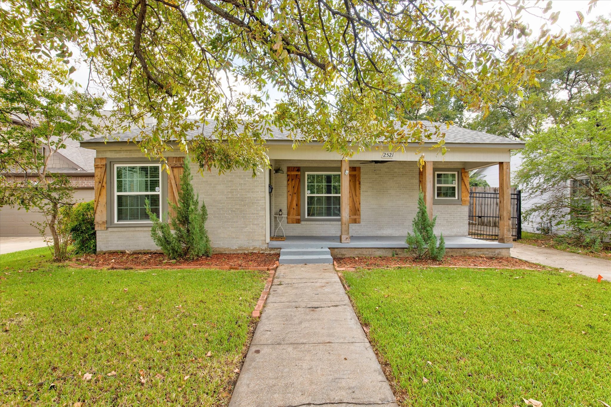 2521 Benbrook Boulevard Fort Worth TX 76109