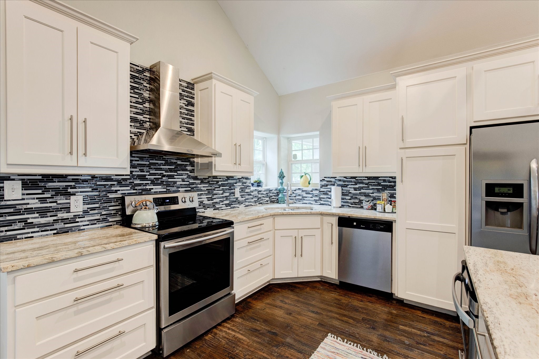 2521 Benbrook Boulevard Fort Worth TX 76109
