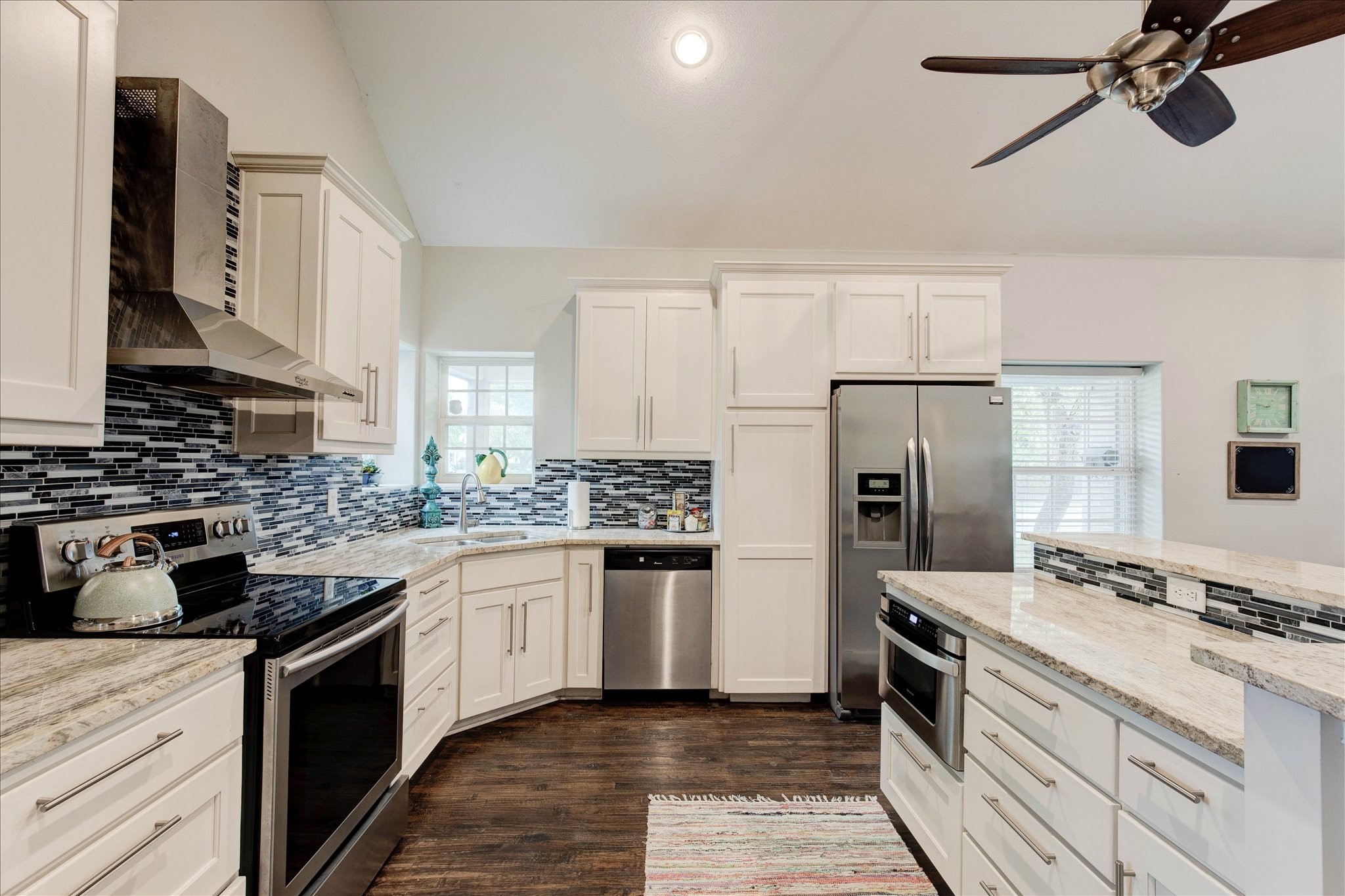 2521 Benbrook Boulevard Fort Worth TX 76109