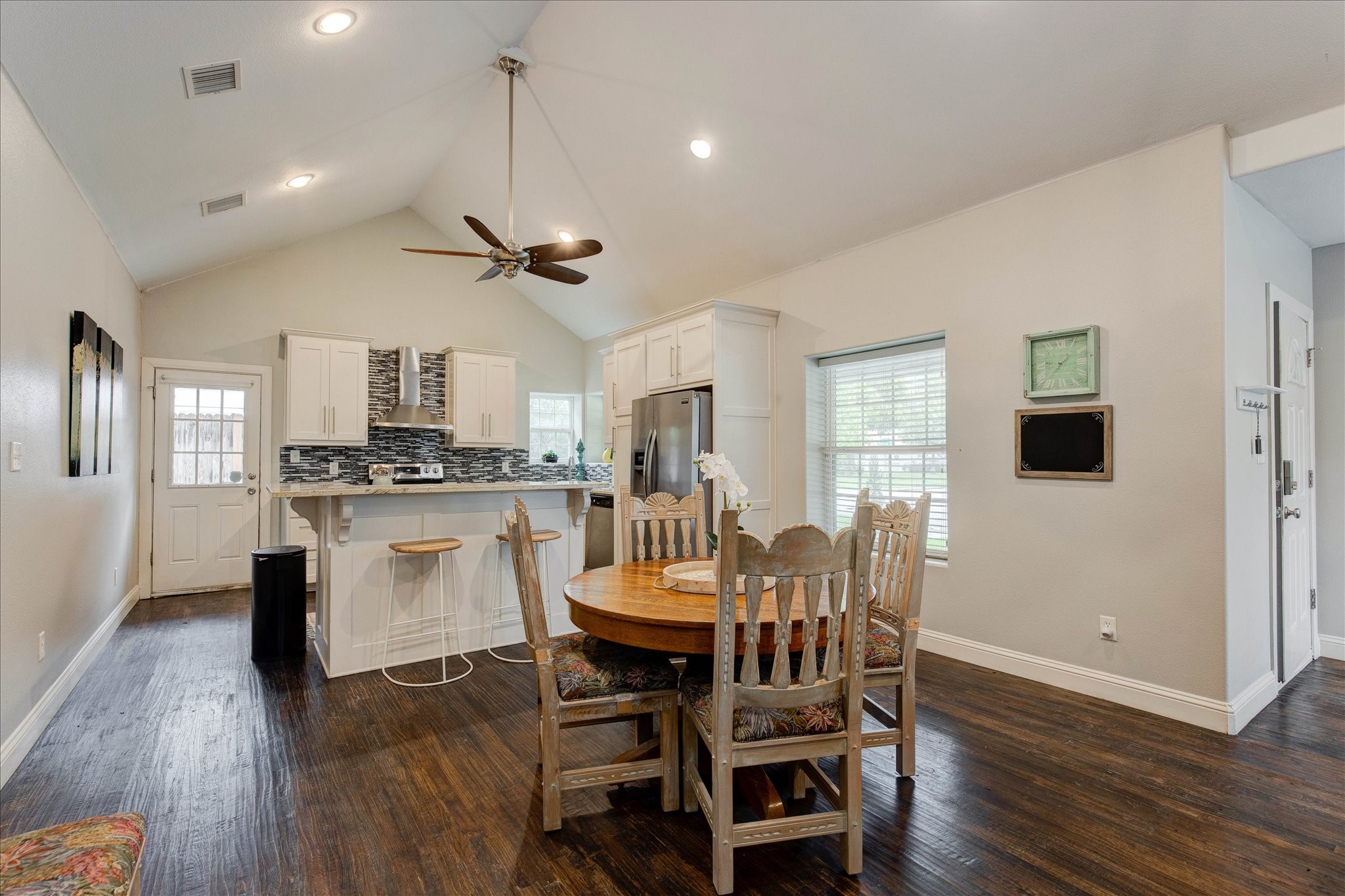 2521 Benbrook Boulevard Fort Worth TX 76109