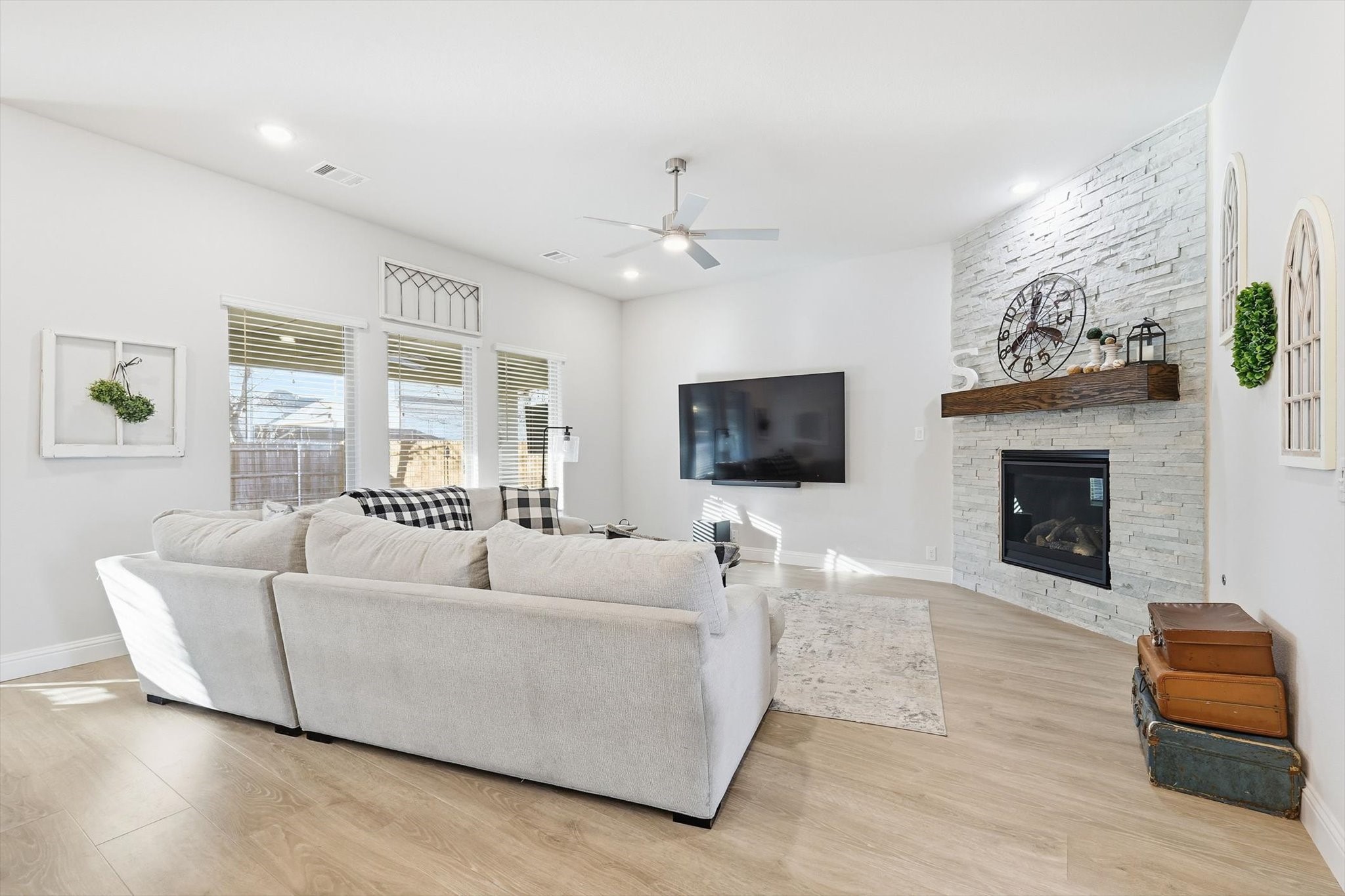 1125 Cardinal Drive Midlothian TX 76065