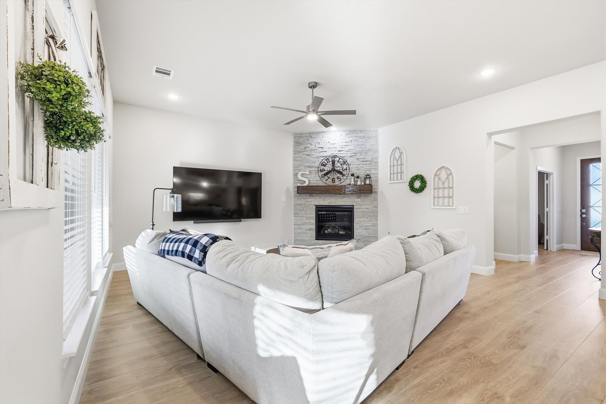 1125 Cardinal Drive Midlothian TX 76065