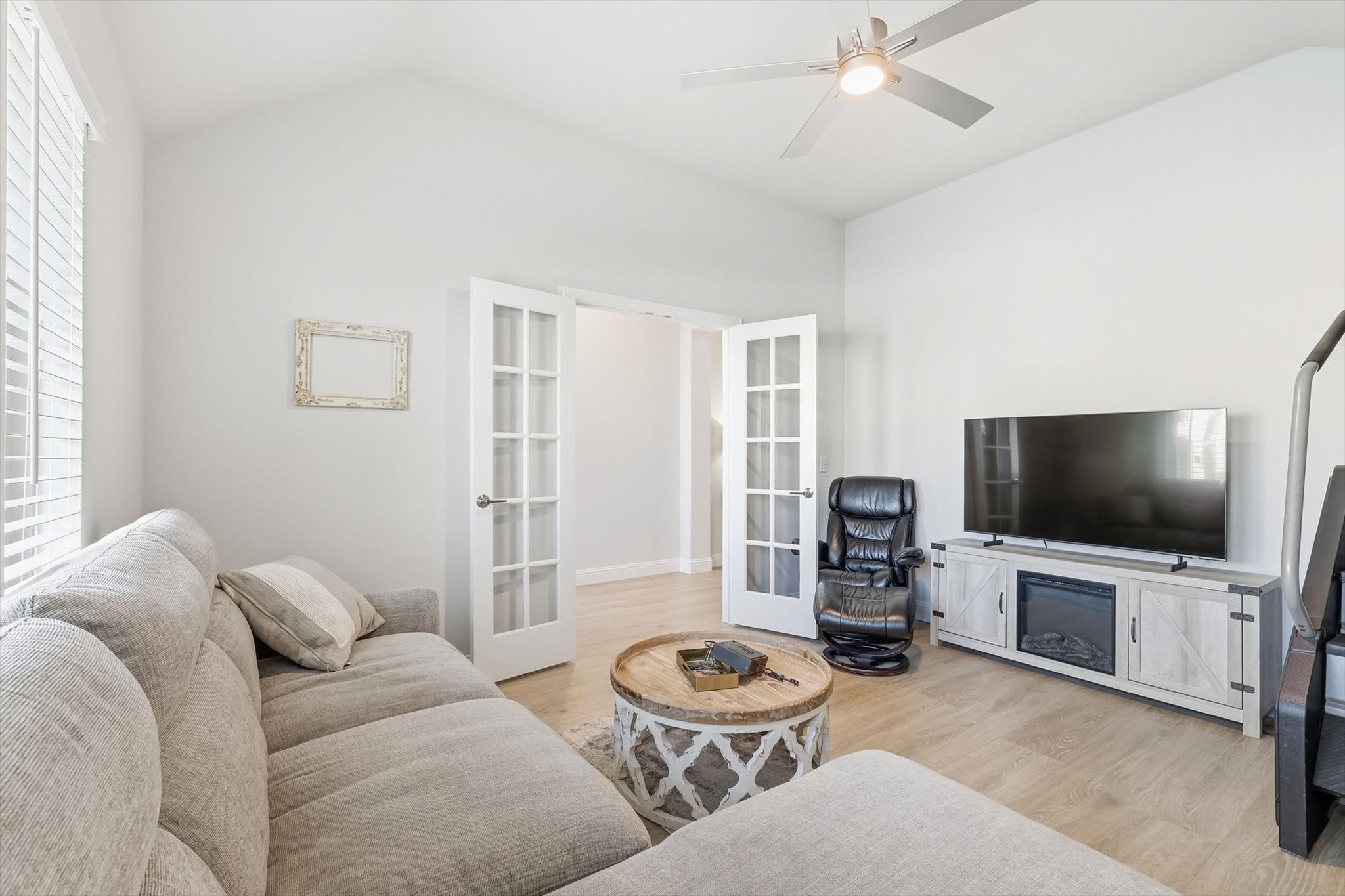 1125 Cardinal Drive Midlothian TX 76065