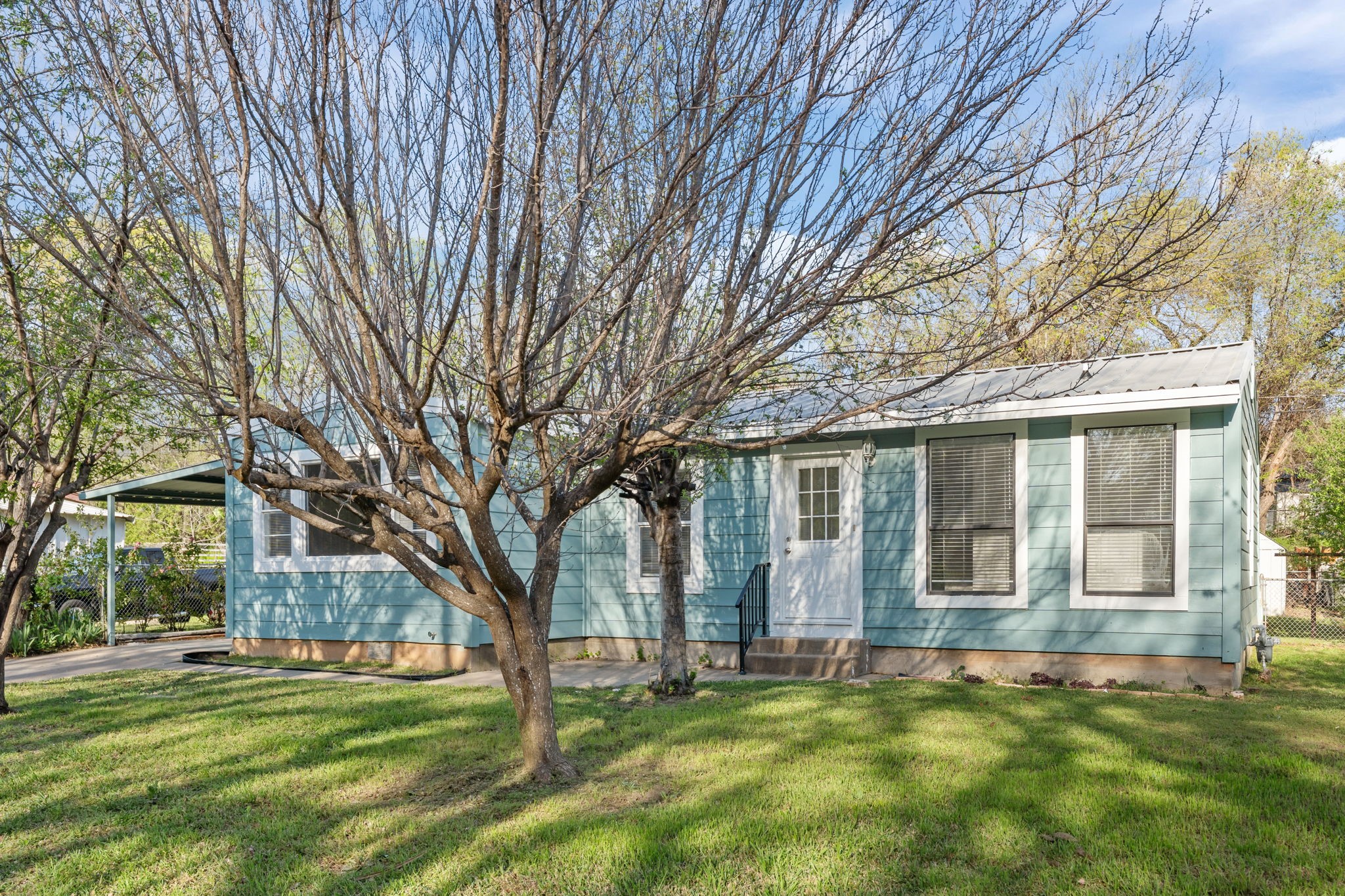 217 Clinton Drive Weatherford TX 76086