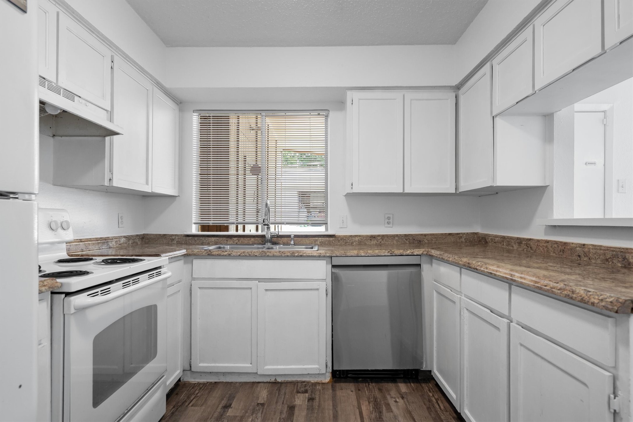 2205 Chase Court Dalworthington Gardens TX 76013