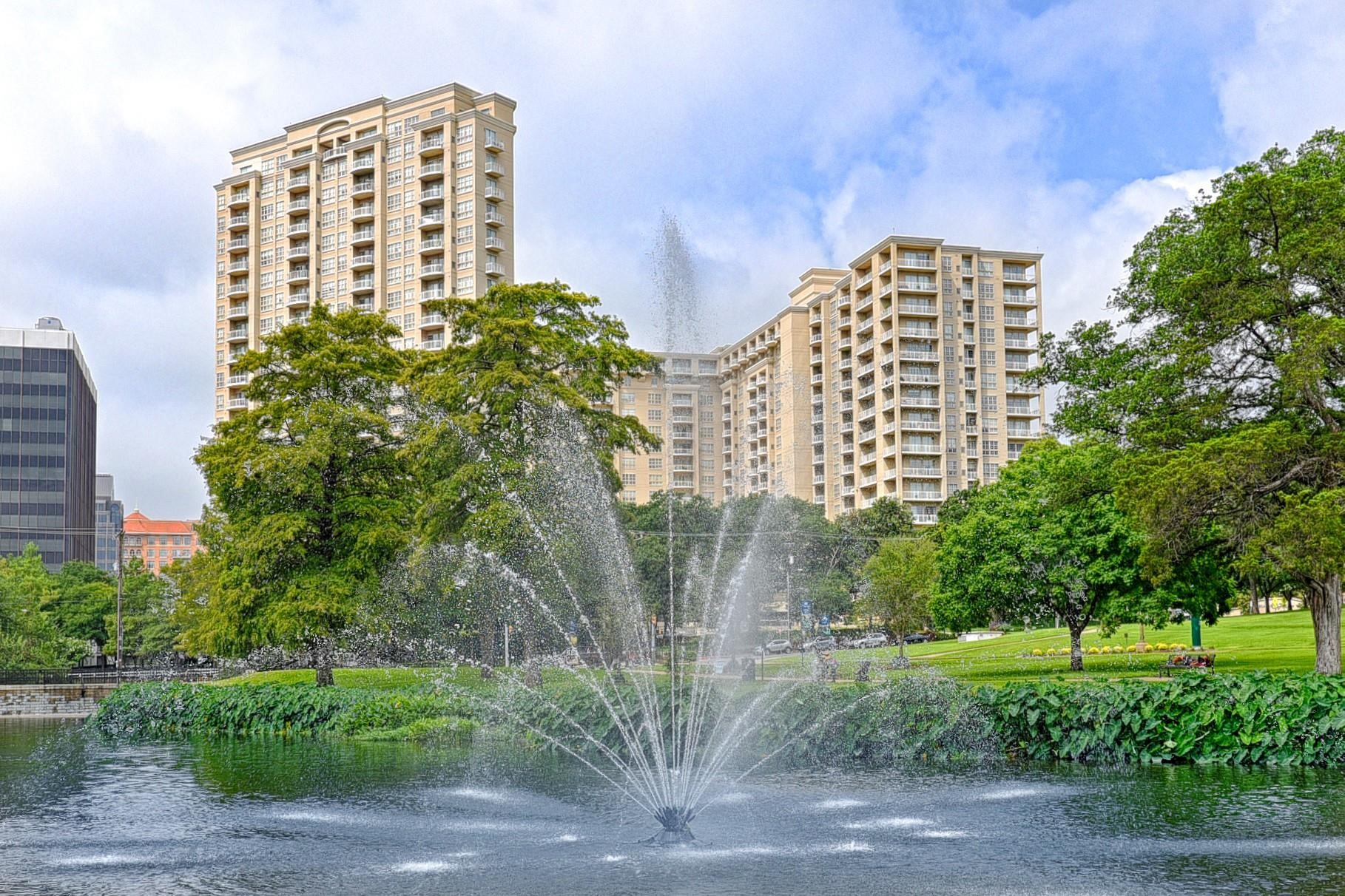 3225 Turtle Creek Boulevard Dallas TX 75219