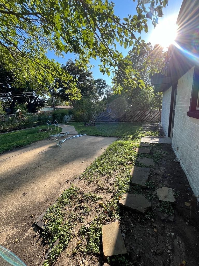 2228 52nd Street Dallas TX 75216