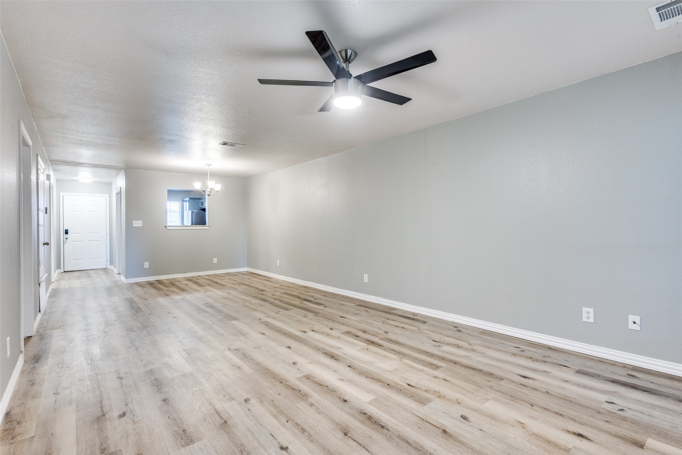 914-916 S Interurban Street Anna TX 75409