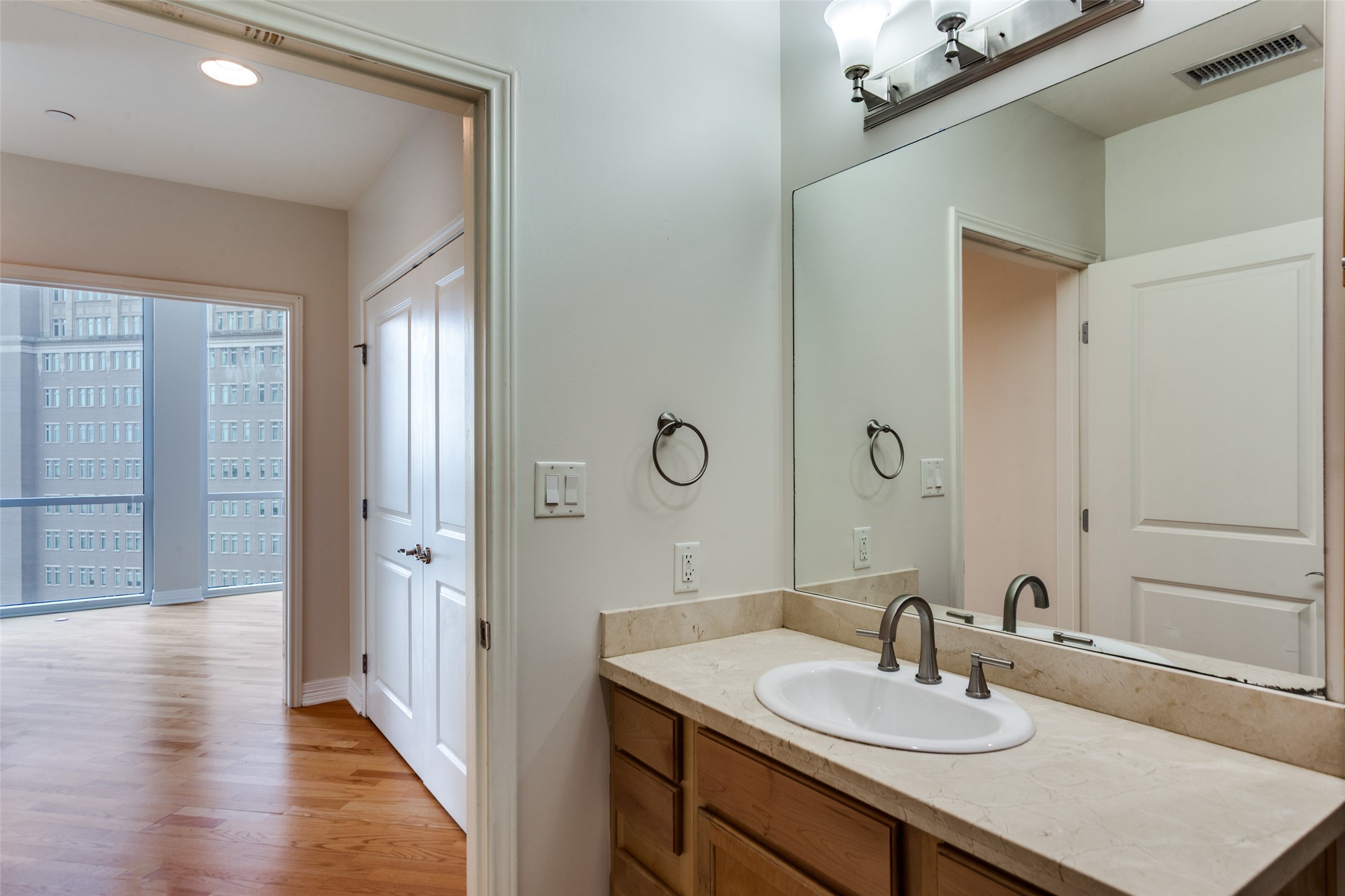 500 Throckmorton Street Fort Worth TX 76102