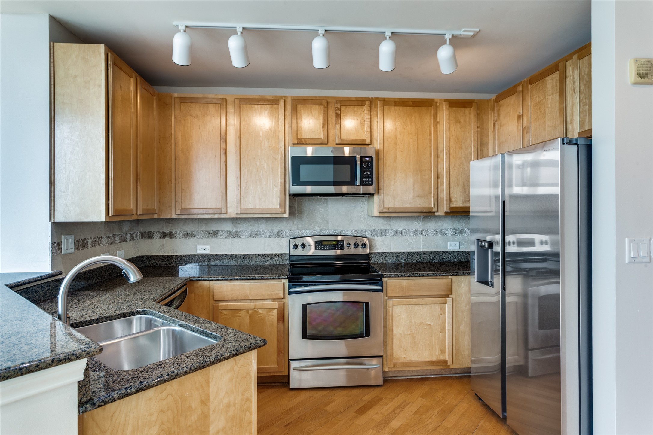 500 Throckmorton Street Fort Worth TX 76102