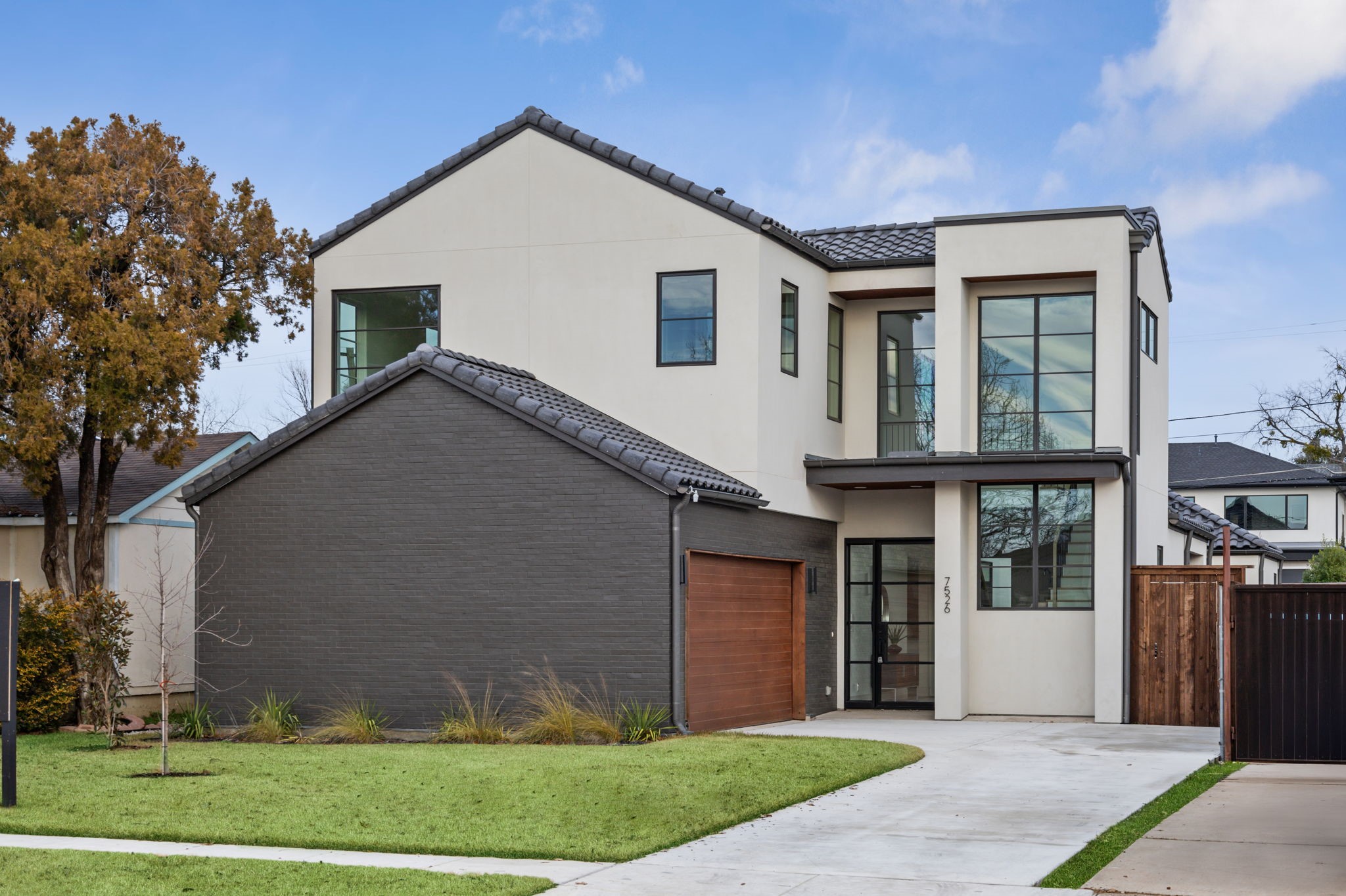 7526 Kenwell Street Dallas TX 75209