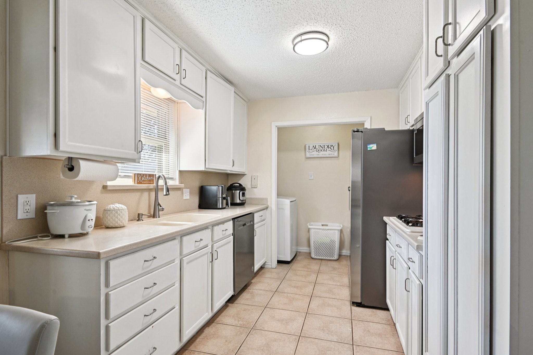 2106 Avalon Lane Arlington TX 76014