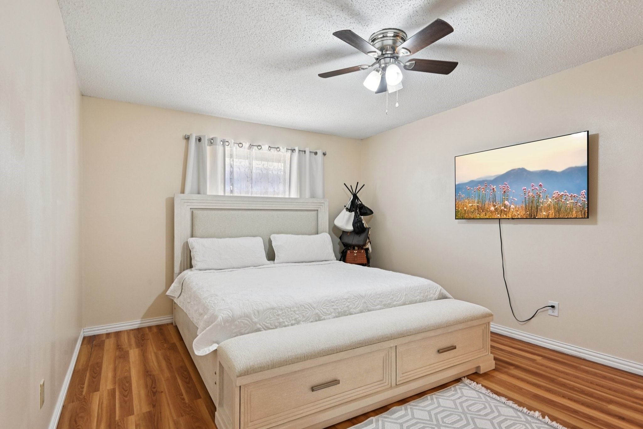 2106 Avalon Lane Arlington TX 76014