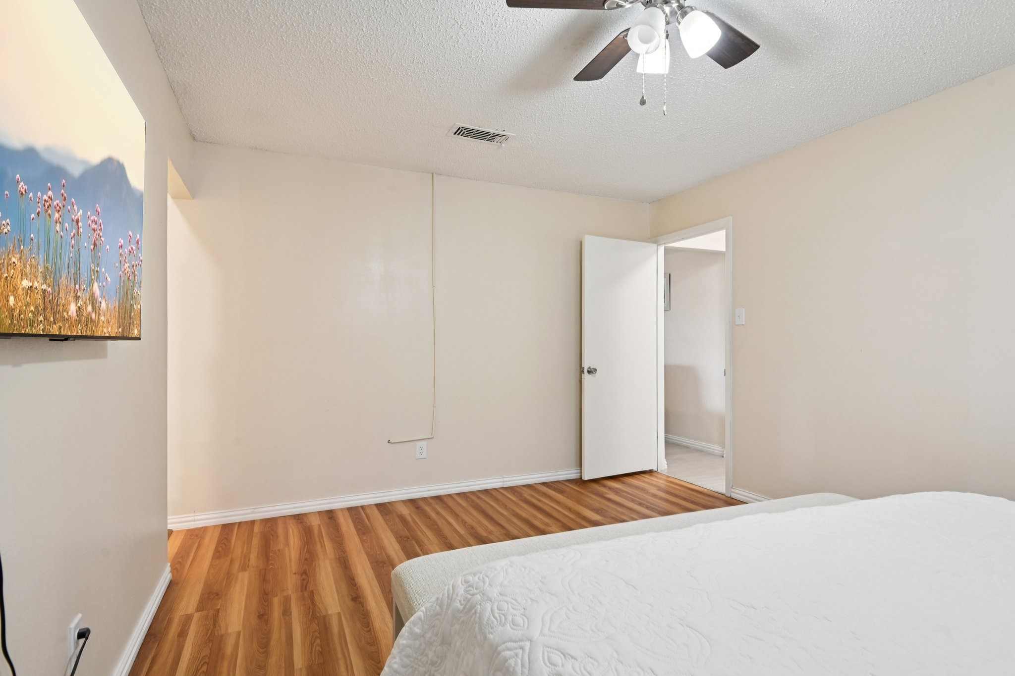 2106 Avalon Lane Arlington TX 76014
