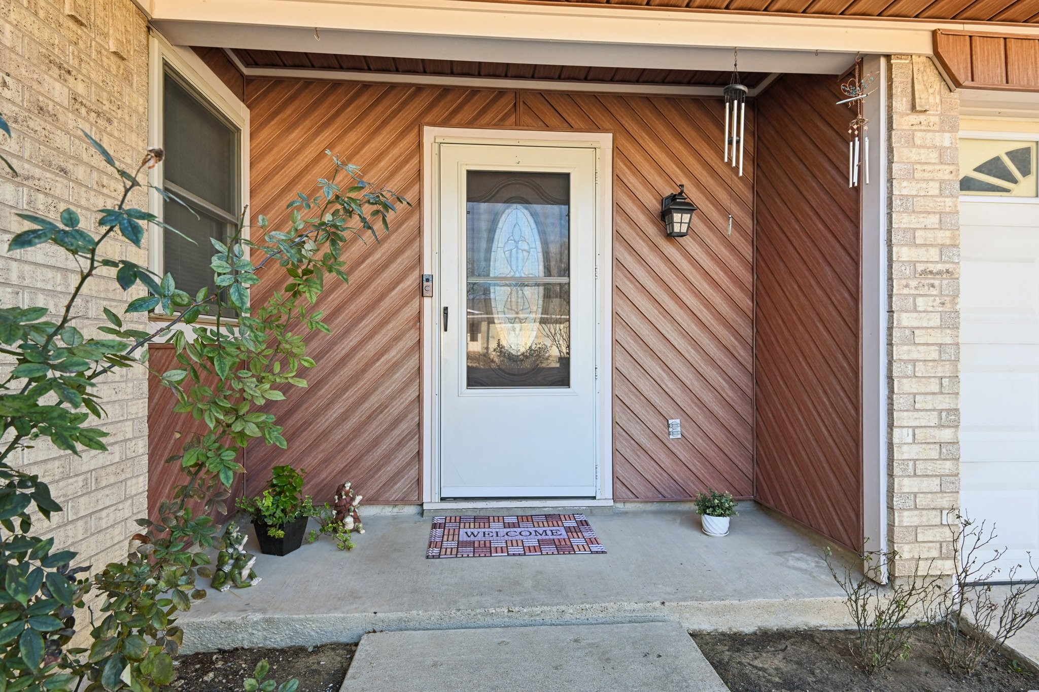 2106 Avalon Lane Arlington TX 76014