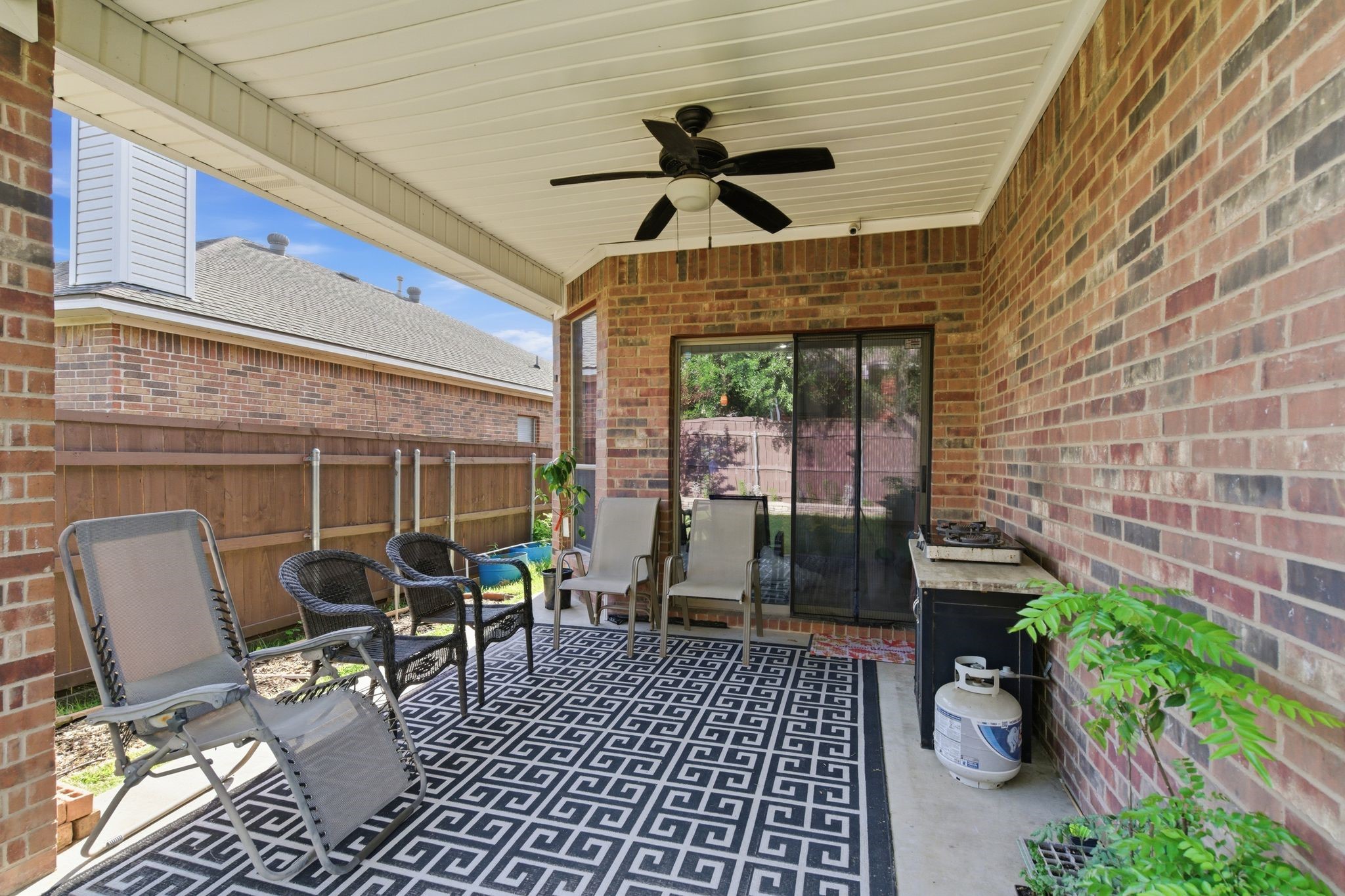 1442 Furlong Court Irving TX 75060