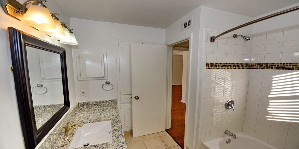 4818 Cole Avenue Dallas TX 75205