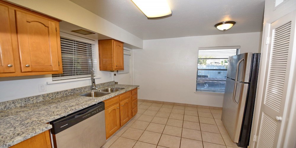 4818 Cole Avenue Dallas TX 75205