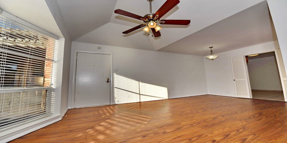 4818 Cole Avenue Dallas TX 75205
