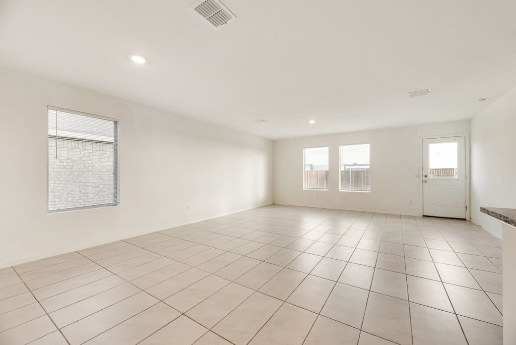 1012 Barkers Pond Avenue Forney TX 75126