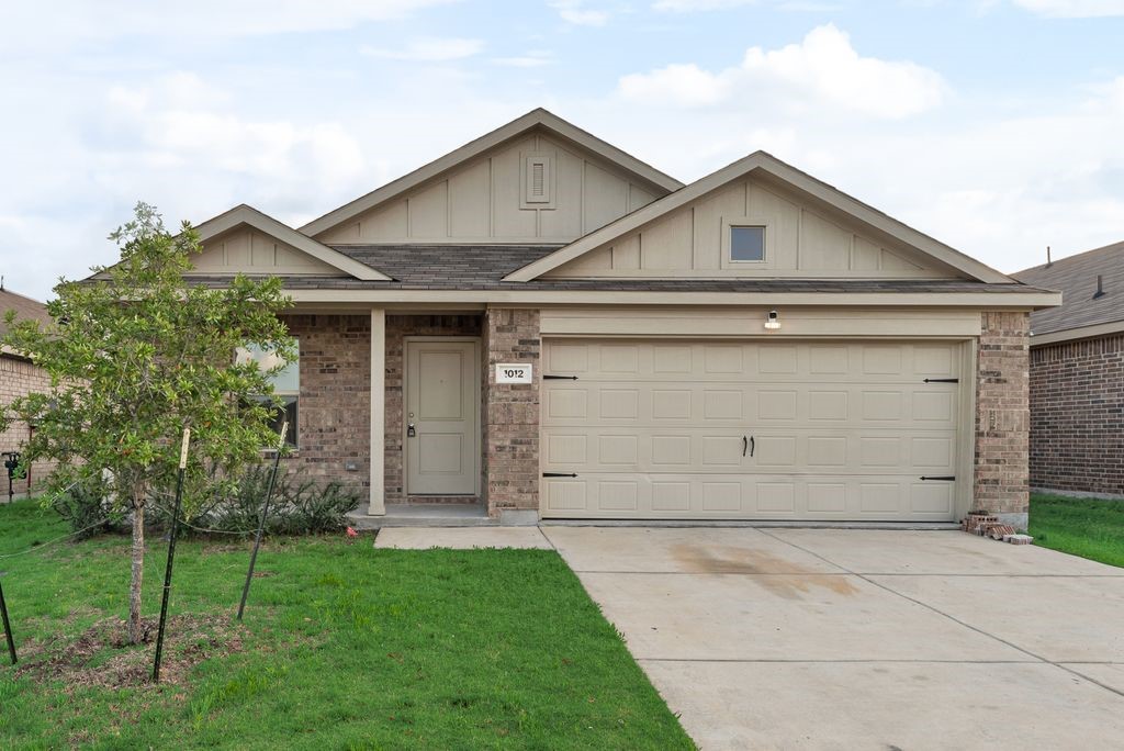 1012 Barkers Pond Avenue Forney TX 75126