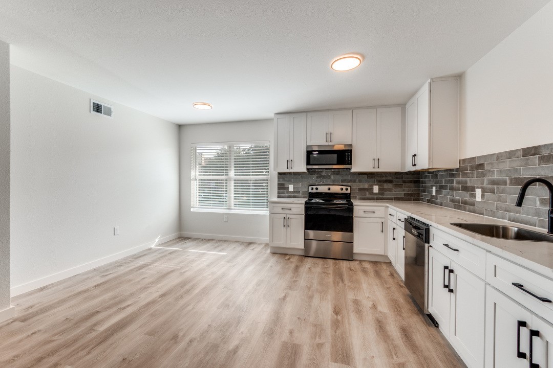 5917 Gaston Avenue Dallas TX 75214