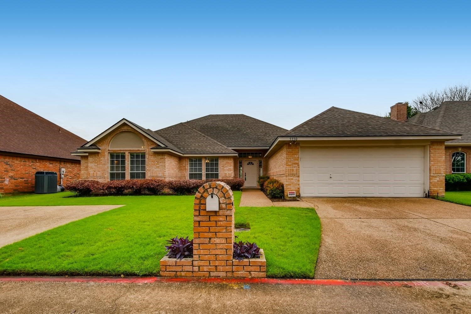 5930 River Bend Drive Benbrook TX 76132