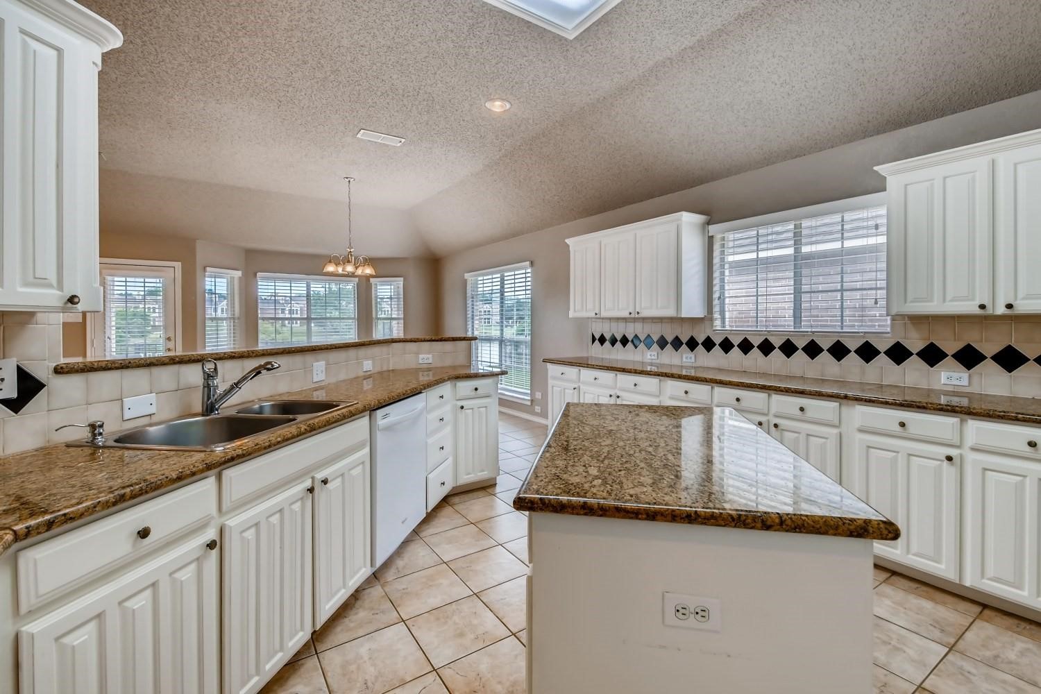 5930 River Bend Drive Benbrook TX 76132