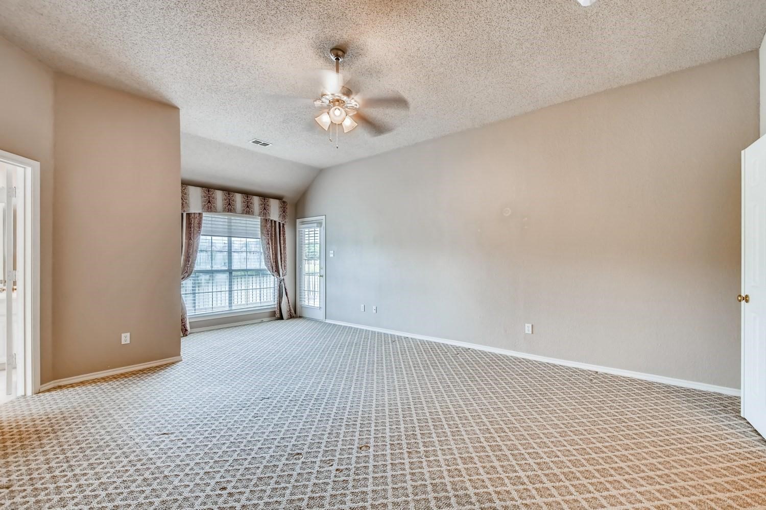 5930 River Bend Drive Benbrook TX 76132