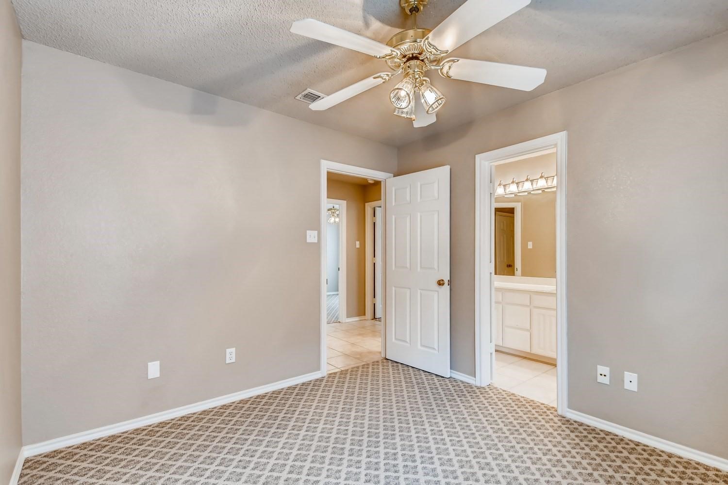 5930 River Bend Drive Benbrook TX 76132