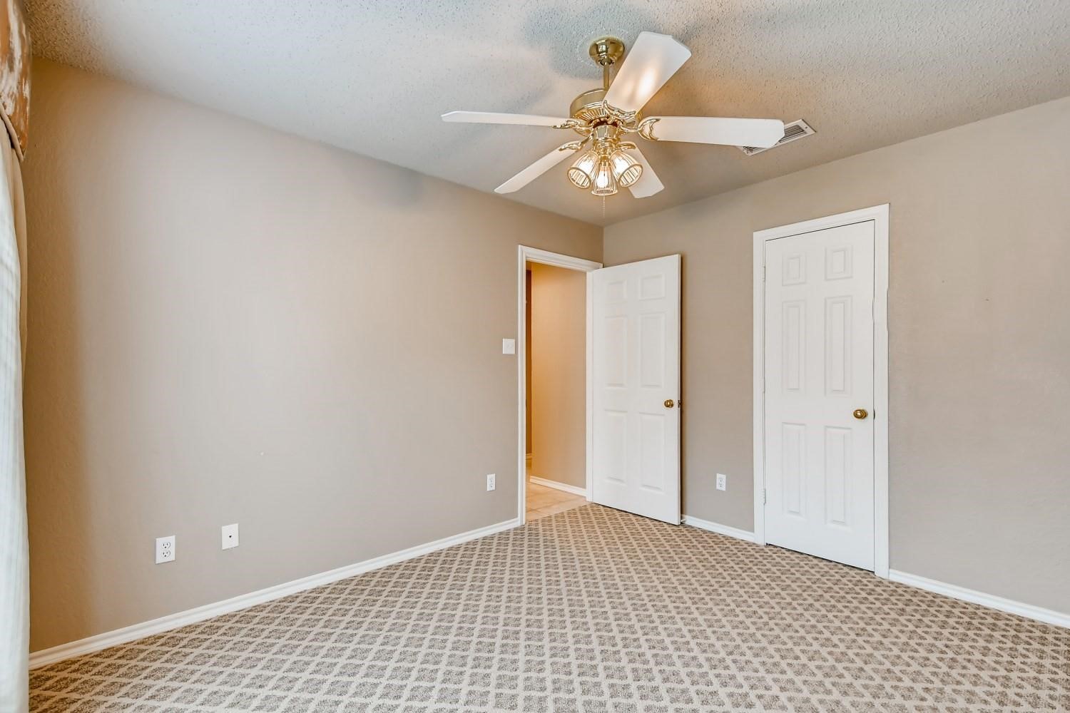 5930 River Bend Drive Benbrook TX 76132