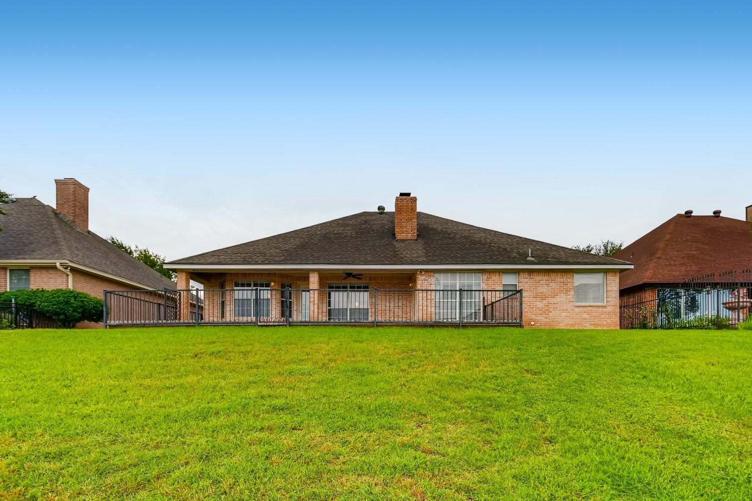 5930 River Bend Drive Benbrook TX 76132