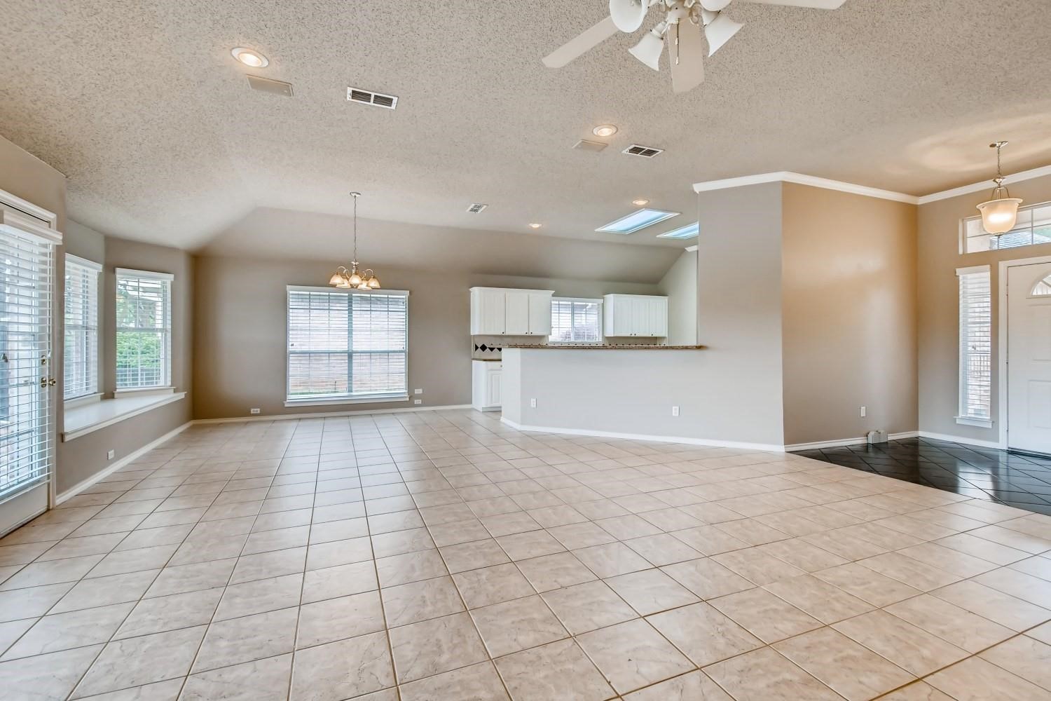 5930 River Bend Drive Benbrook TX 76132