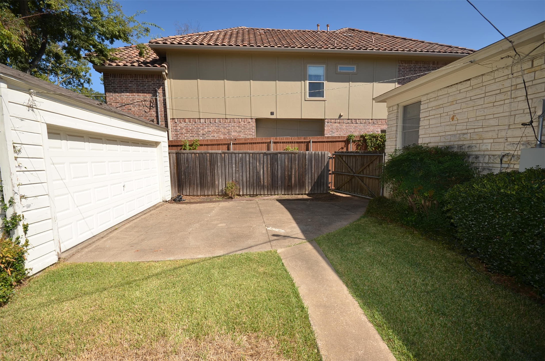 6611 Anita Street Dallas TX 75214