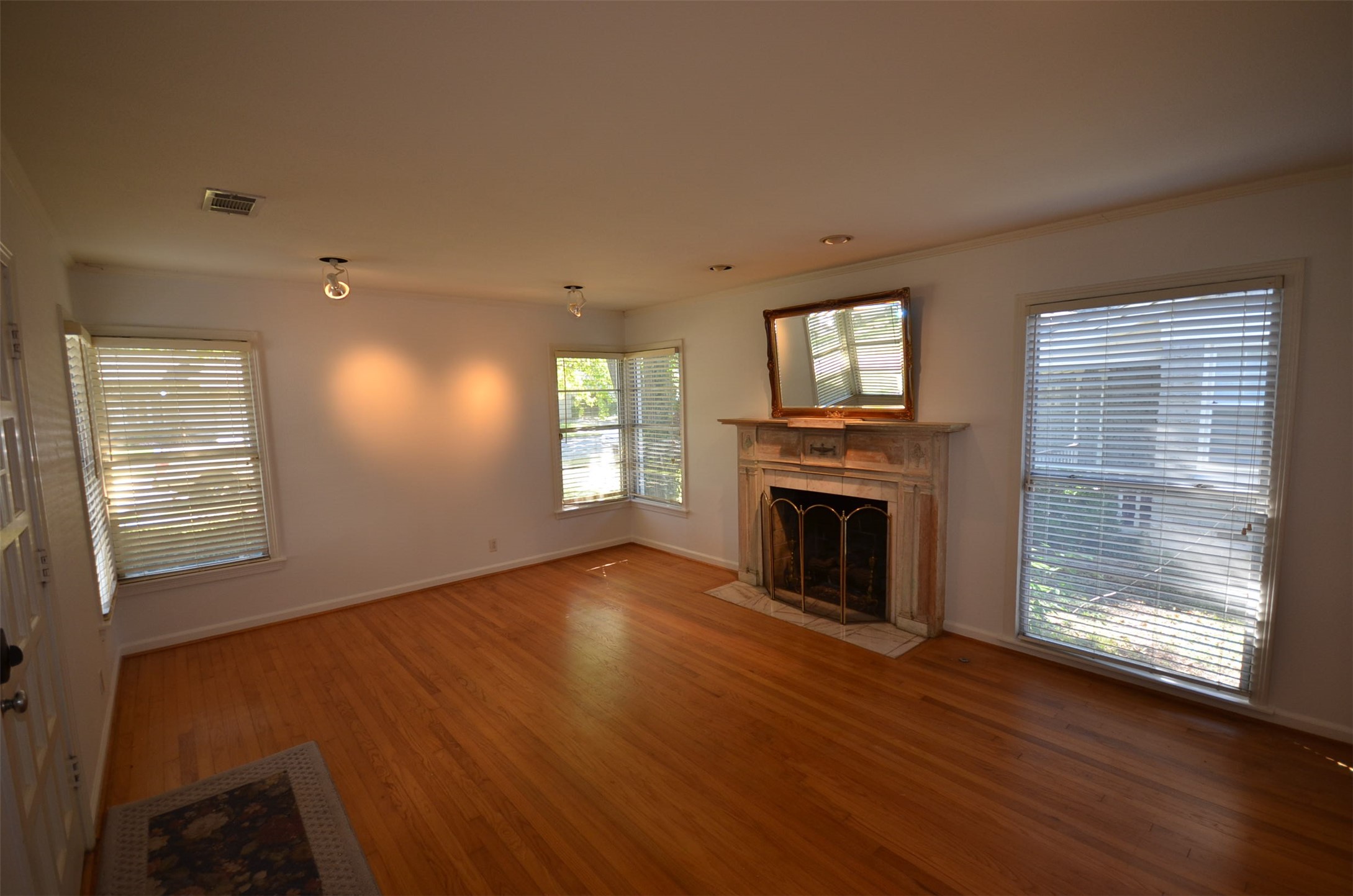 6611 Anita Street Dallas TX 75214