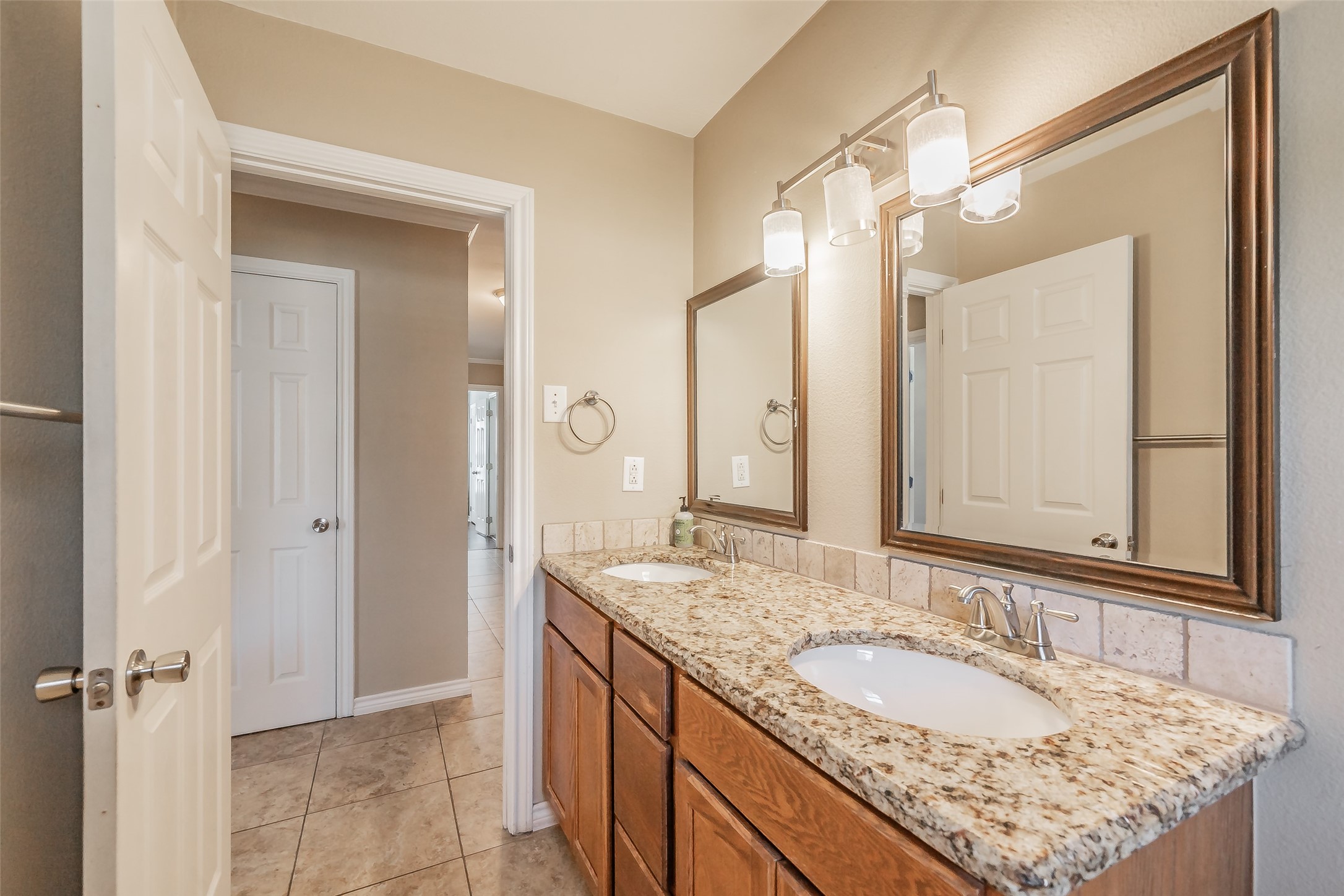 6817 Fortune Road Fort Worth TX 76116