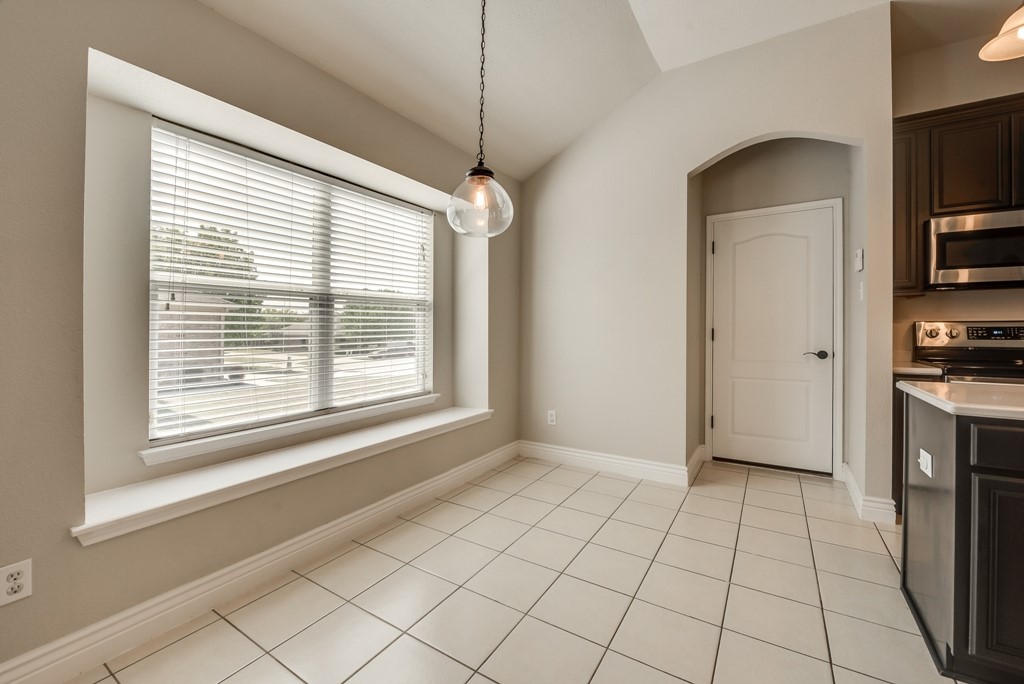 10413 Trevino Lane Benbrook TX 76126