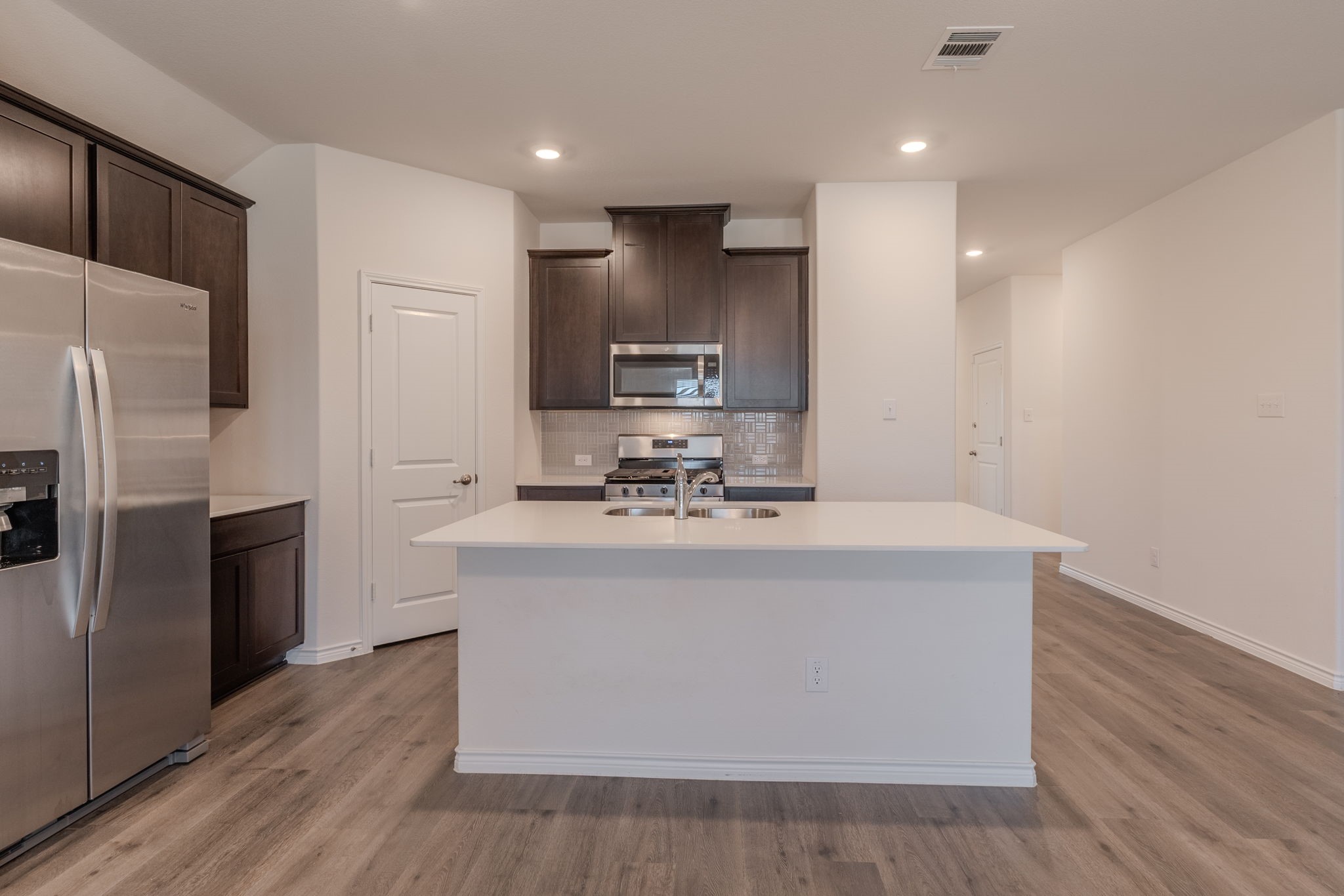 2902 Trusting Way Aubrey TX 76227