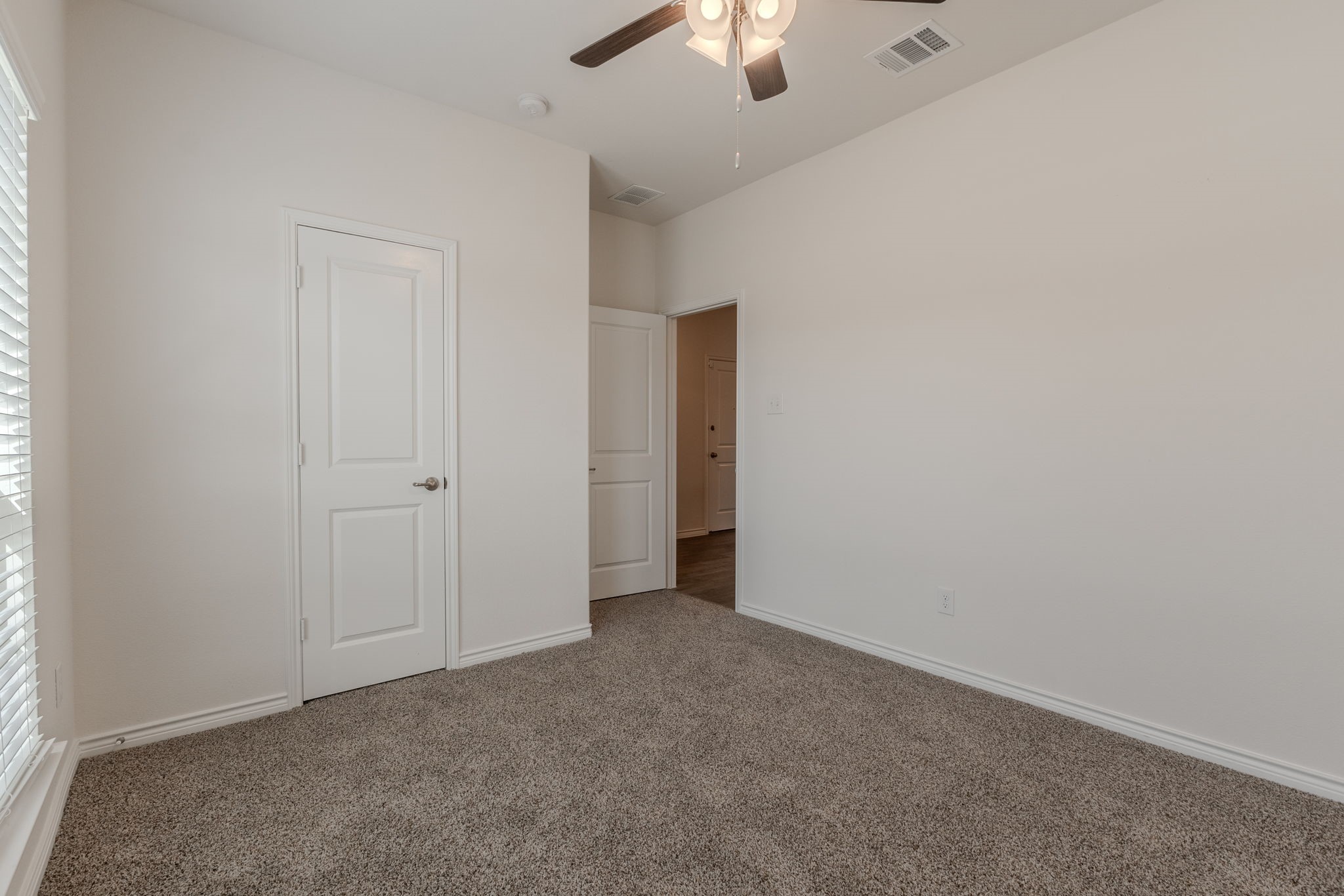 2902 Trusting Way Aubrey TX 76227