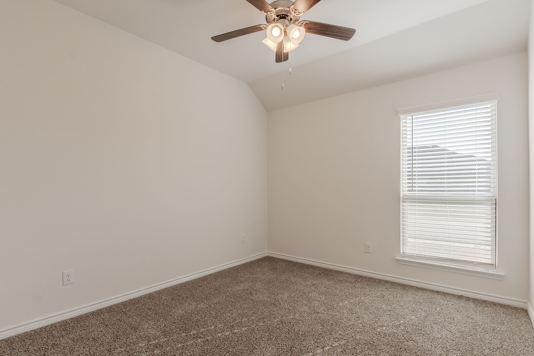 2902 Trusting Way Aubrey TX 76227