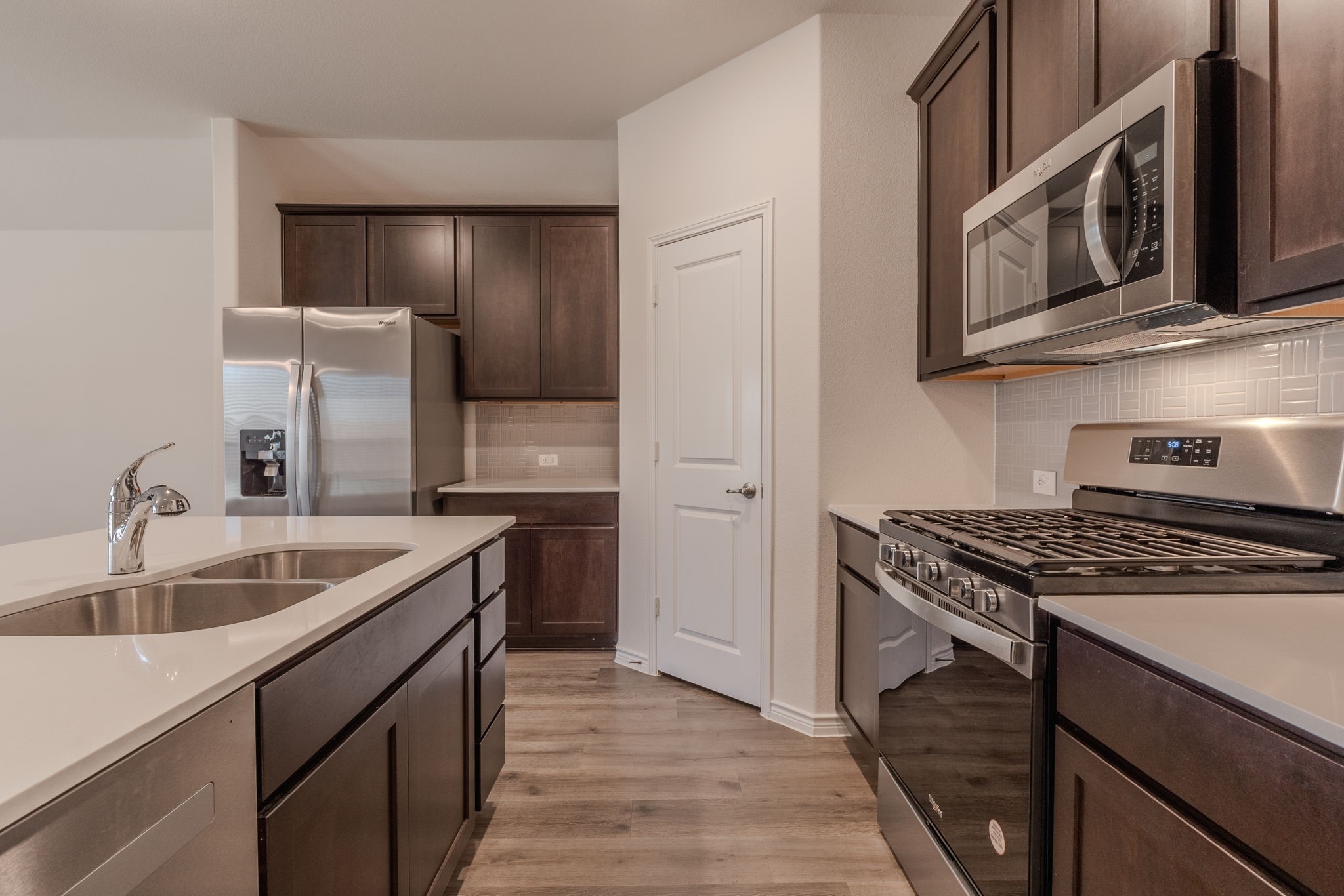 2902 Trusting Way Aubrey TX 76227
