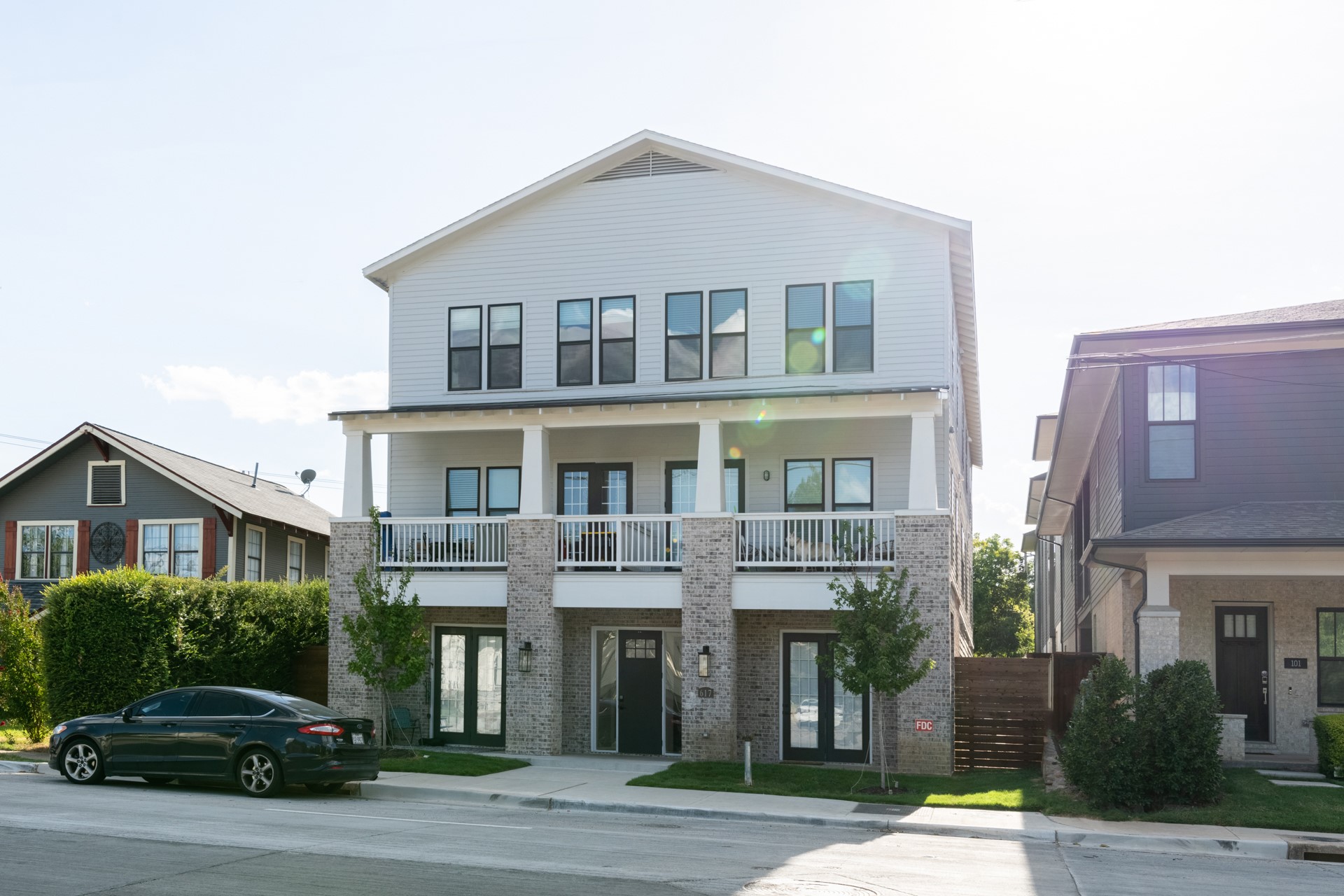 617 N Tyler Street Dallas TX 75208