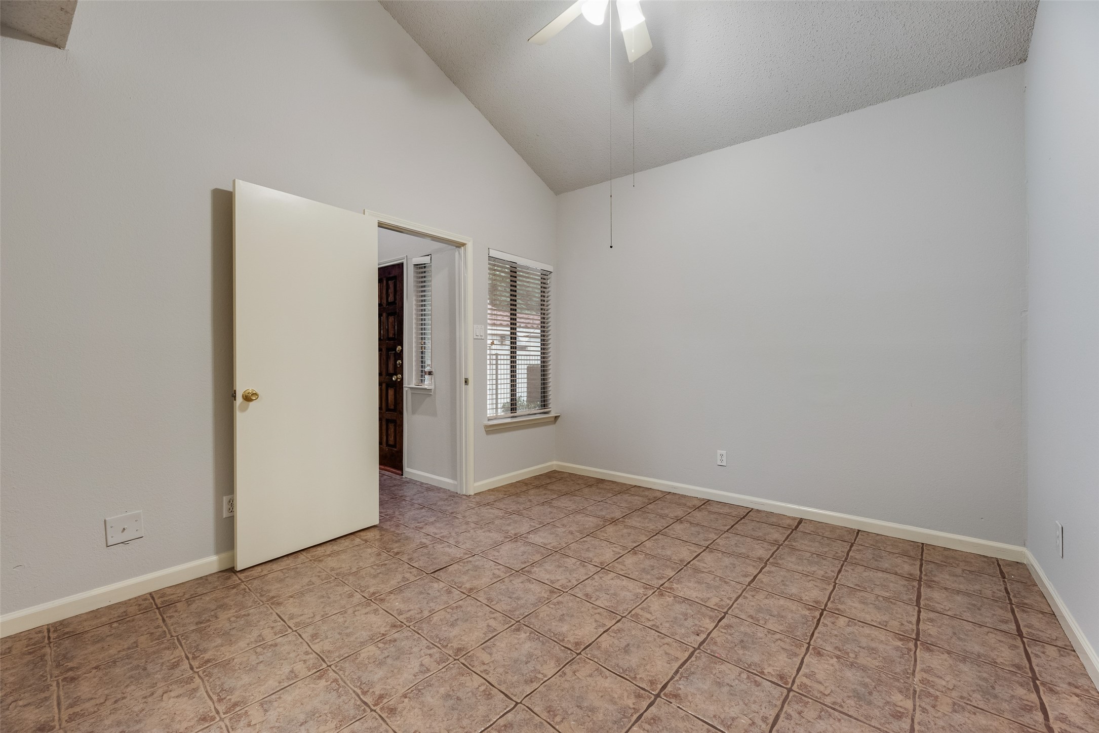 511 Ranch Trail Irving TX 75063