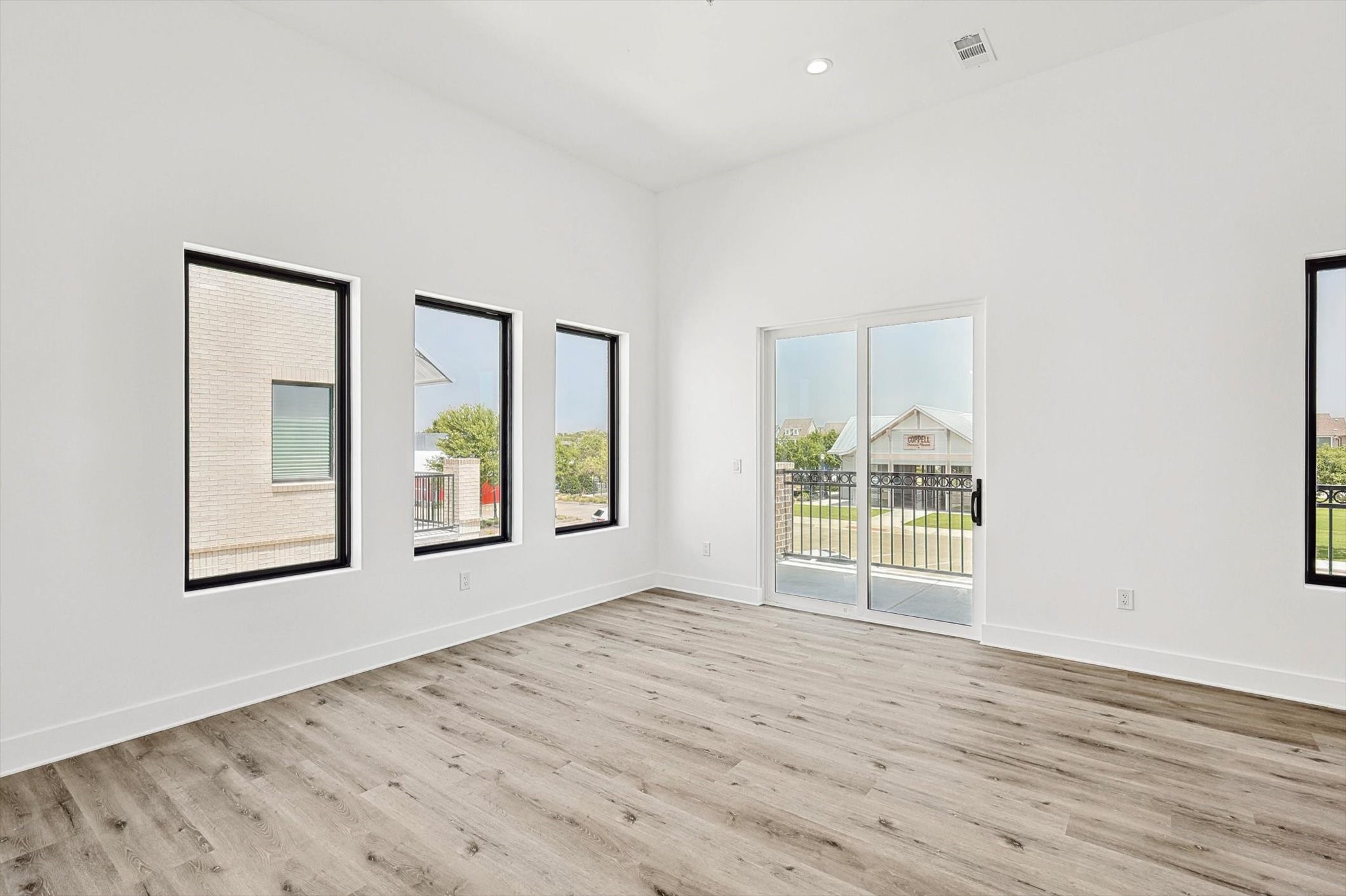 767 W Main Street Coppell TX 75019