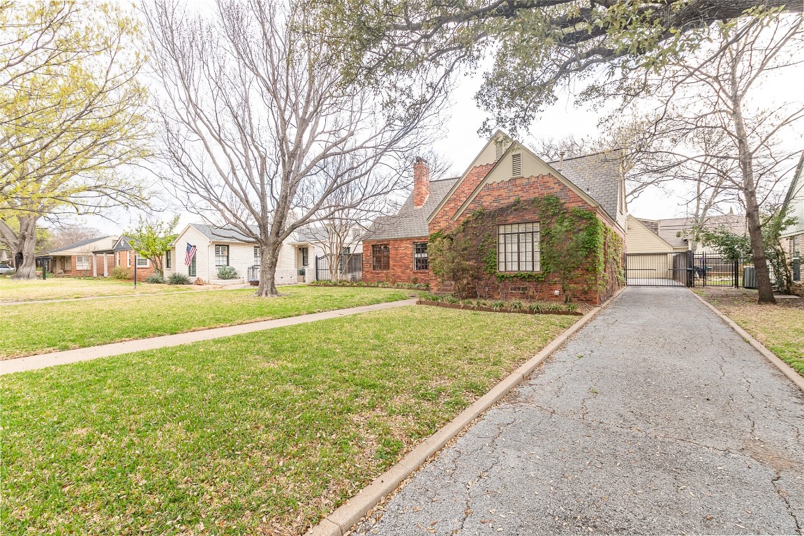 3624 Westcliff Road S Fort Worth TX 76109