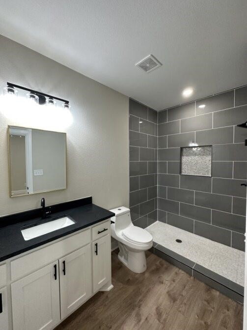 914 W Baker Street Denison TX 75020