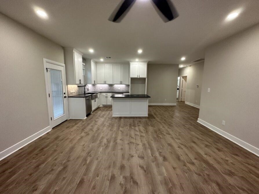 914 W Baker Street Denison TX 75020