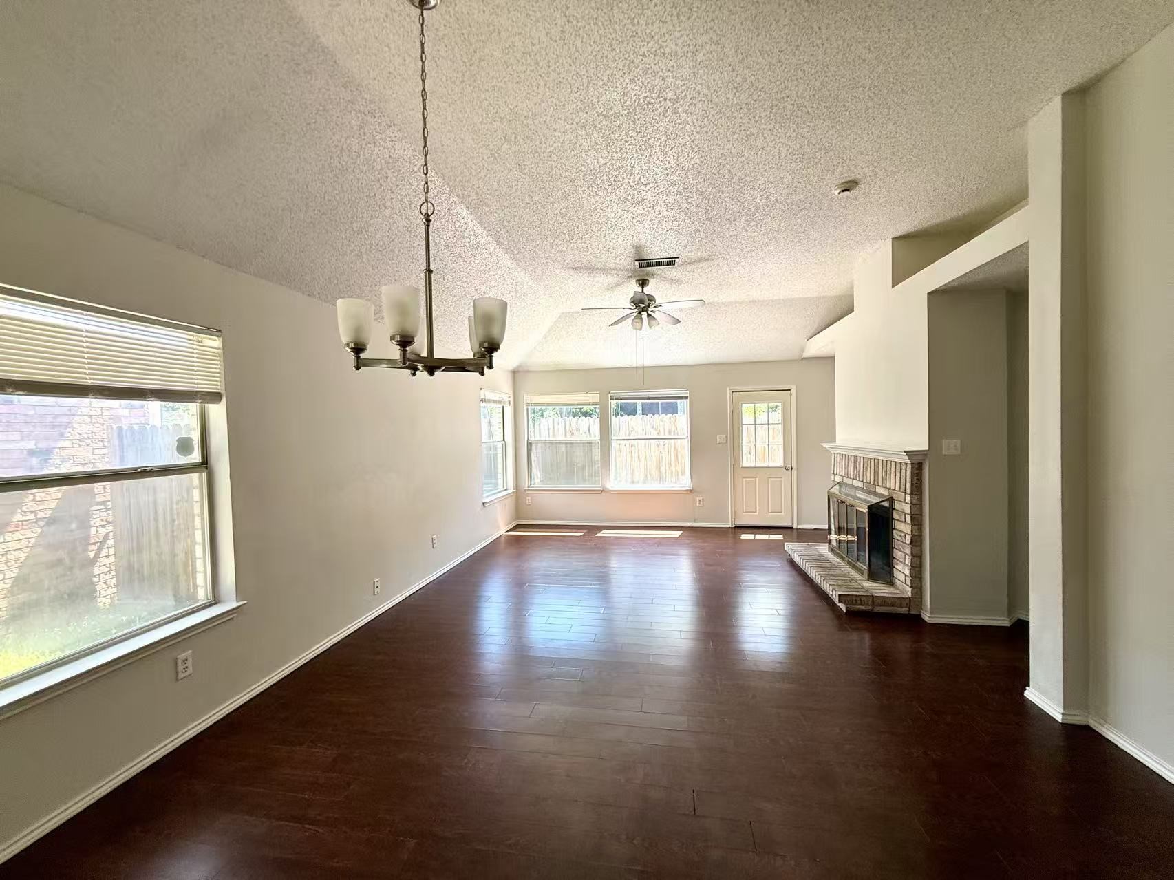 6912 Hickory Creek Plano TX 75023